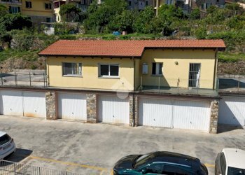 Independent house Via papa giovanni VIII, Imperia - photo 14