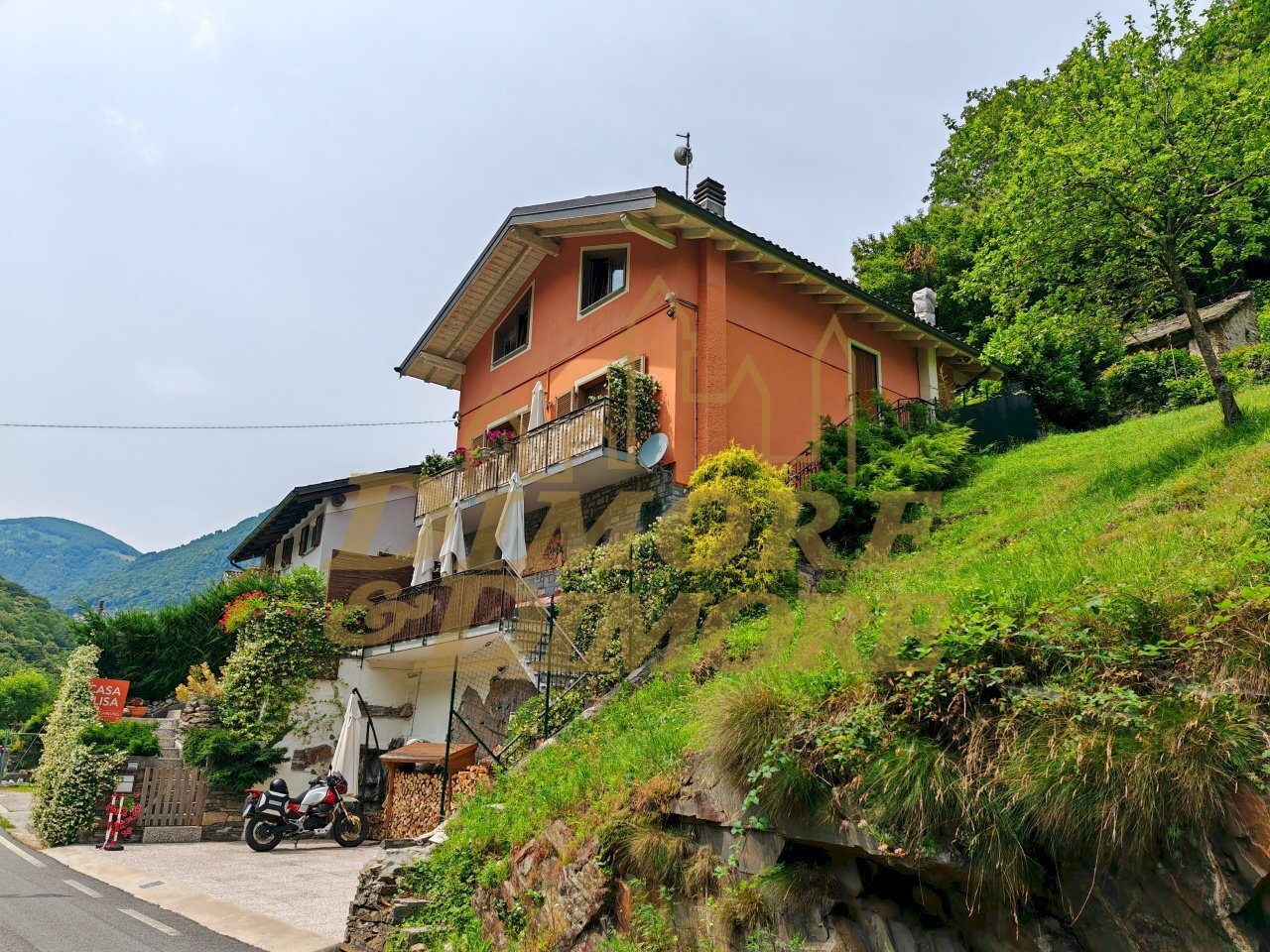 Lato destro.jpg - Casa indipendente Valle Cannobina - foto 1