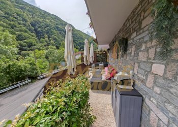 Esterno app. secondo piano.jpg - Casa indipendente Valle Cannobina - foto 16