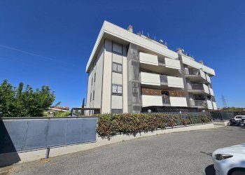 20260419_112741.jpg - Three-room apartment Via Carmine Calò 18, Roma - photo 1