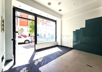 1000412116.jpg - Commercial Premises Viale Somalia 47, Roma - photo 3
