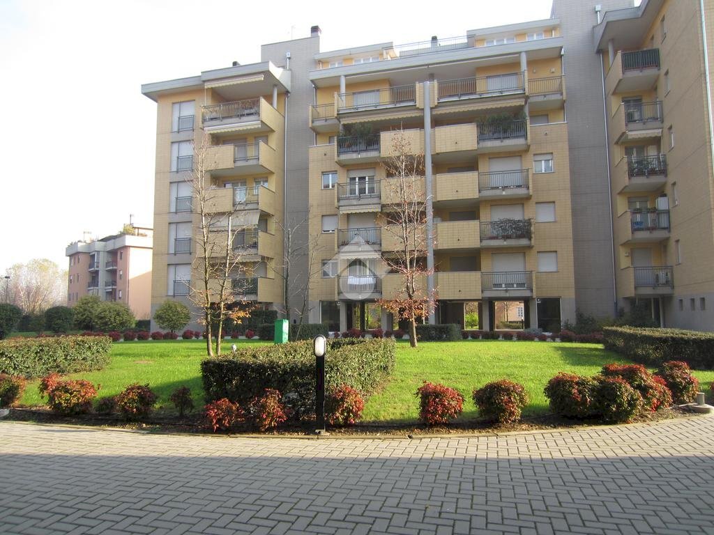 Four-room apartment via antonio gramsci, Settimo Milanese - photo 1