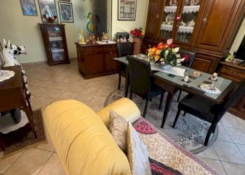 Four-room apartment Via San Damiano Macra, 25, Cuneo - photo 2