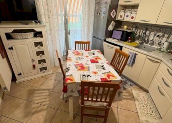 Four-room apartment Via San Damiano Macra, 25, Cuneo - photo 8