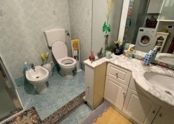Four-room apartment Via San Damiano Macra, 25, Cuneo - photo 17