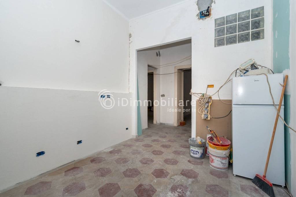 Camera da letto - Four-room apartment corso Giulio Cesare, 24, Torino (neighborhood Aurora) - photo 2