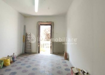 Camera da letto - Four-room apartment corso Giulio Cesare, 24, Torino (neighborhood Aurora) - photo 3