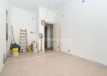 Camera da letto - Quadrilocale corso Giulio Cesare, 24, Torino (zona Aurora) - foto 13