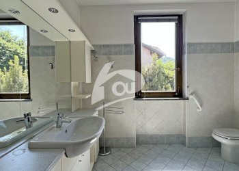 bagno con doccia - Trilocale Via N. Sauro 16, Laveno-Mombello - foto 20