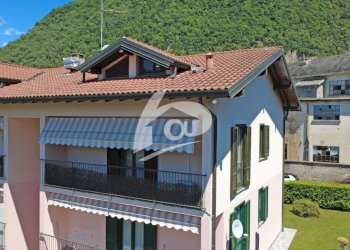 Facciata - Trilocale Via N. Sauro 14, Laveno-Mombello - foto 3