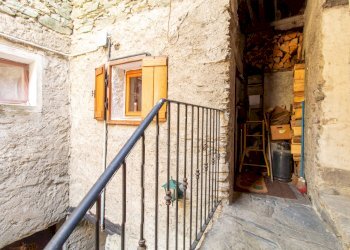 Ingresso - Four-room apartment Frazione Saint Denis Capoluogo, 38, Saint-Denis - photo 5