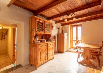 Zona giorno - Four-room apartment Frazione Saint Denis Capoluogo, 38, Saint-Denis - photo 6