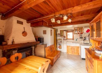 Zona giorno - Four-room apartment Frazione Saint Denis Capoluogo, 38, Saint-Denis - photo 10