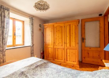 Camera - Four-room apartment Frazione Saint Denis Capoluogo, 38, Saint-Denis - photo 17