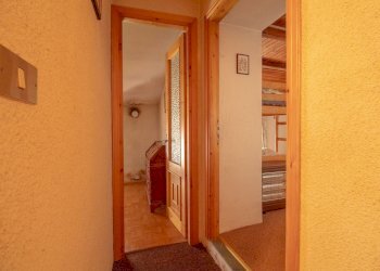 Disimpegno - Four-room apartment Frazione Saint Denis Capoluogo, 38, Saint-Denis - photo 19