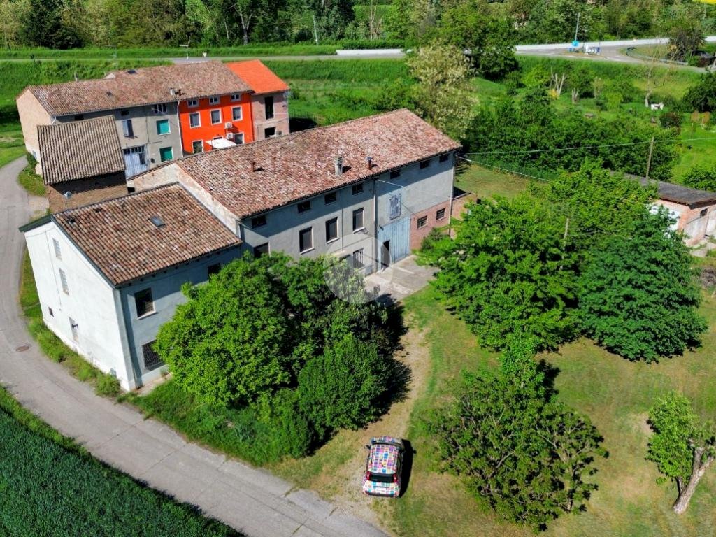 Rustic Frazione Trai, Colorno - photo 1