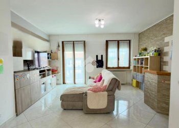 Four-room apartment Viale Po, Crescentino - photo 7