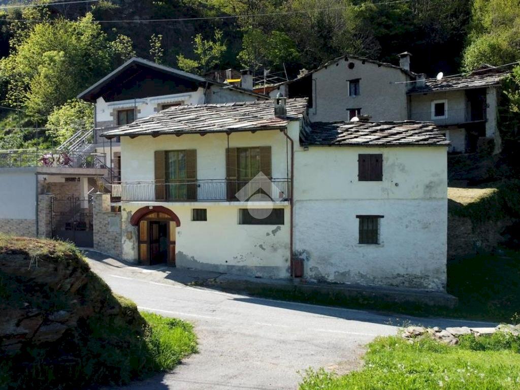 Semi-detached house Località Castel, Bobbio Pellice - photo 1