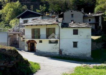 Semi-detached house Località Castel, Bobbio Pellice - photo 1