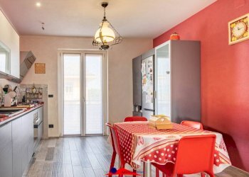 Four-room apartment Via Alessandro Volta, 1, Tarantasca - photo 5