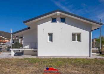 Semi-detached Villa Via Pes di Villamarina, 18, Busca - photo 3