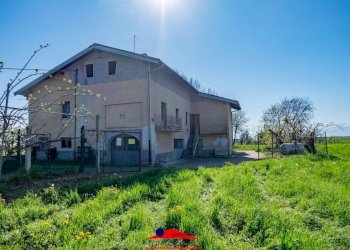 Farmhouse Strada Raffo, 32, Busca - photo 2