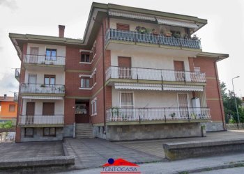 Three-room apartment Via della Repubblica, 2, Dronero - photo 4