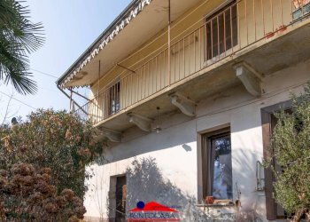Casale Via Santa Lucia Ricogno, 35, Dronero - photo 1