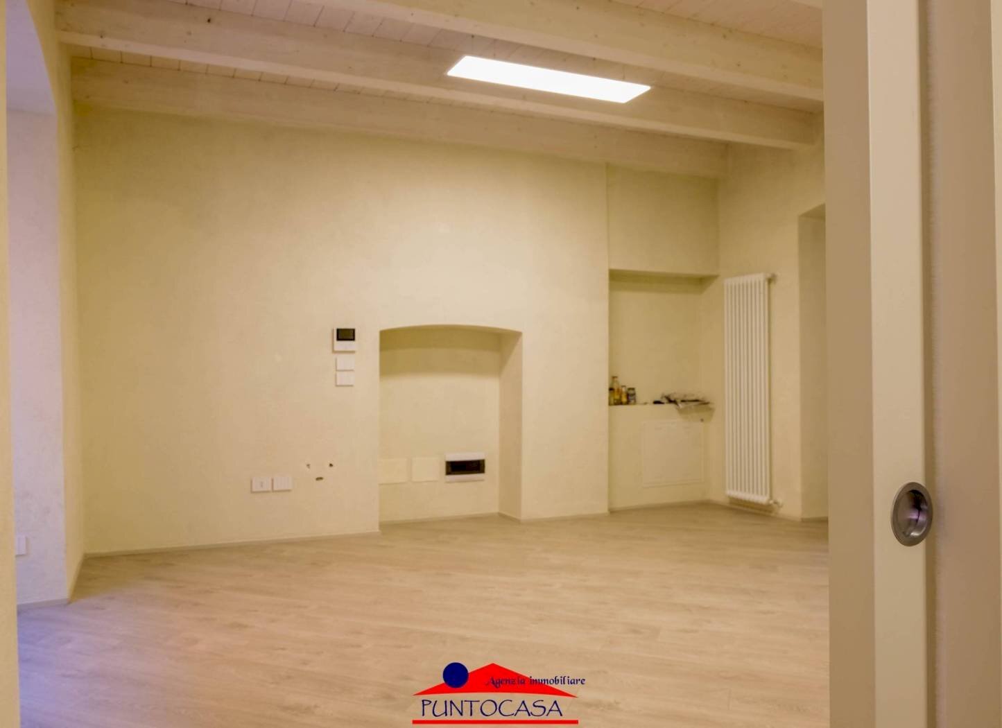 Office Via Massimo d'Azeglio, 5, Busca - photo 3