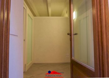 Office Via Massimo d'Azeglio, 5, Busca - photo 2