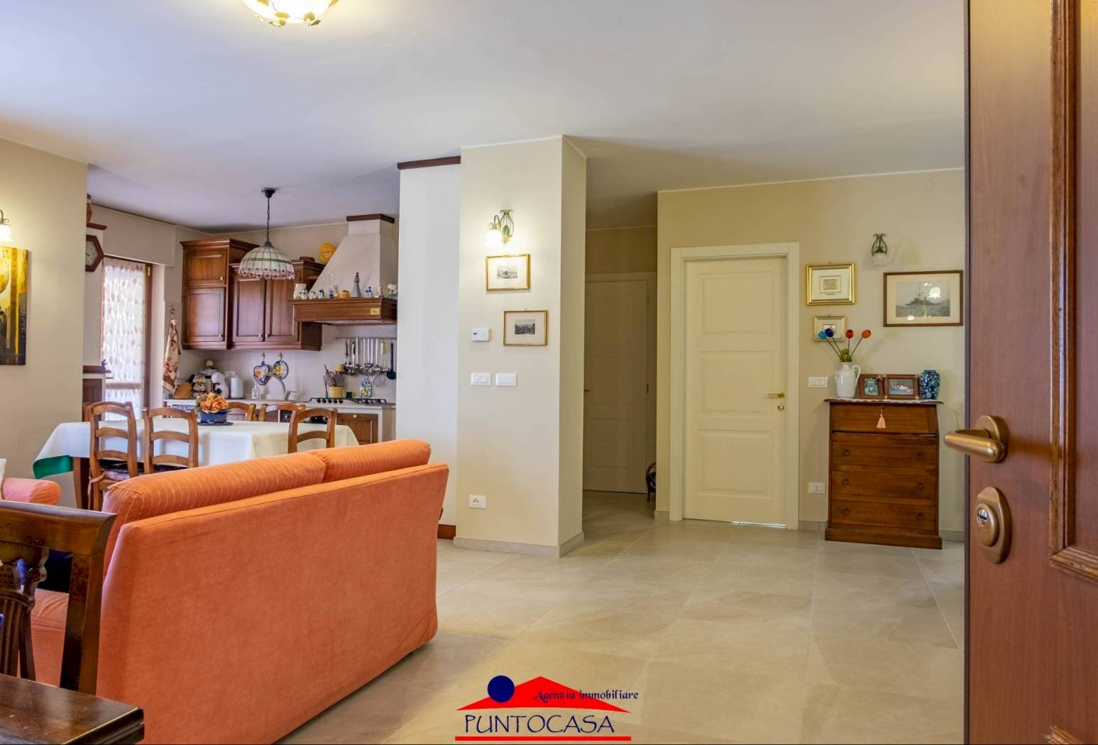 Three-room apartment Corso 25 Aprile, 33, Busca - photo 1