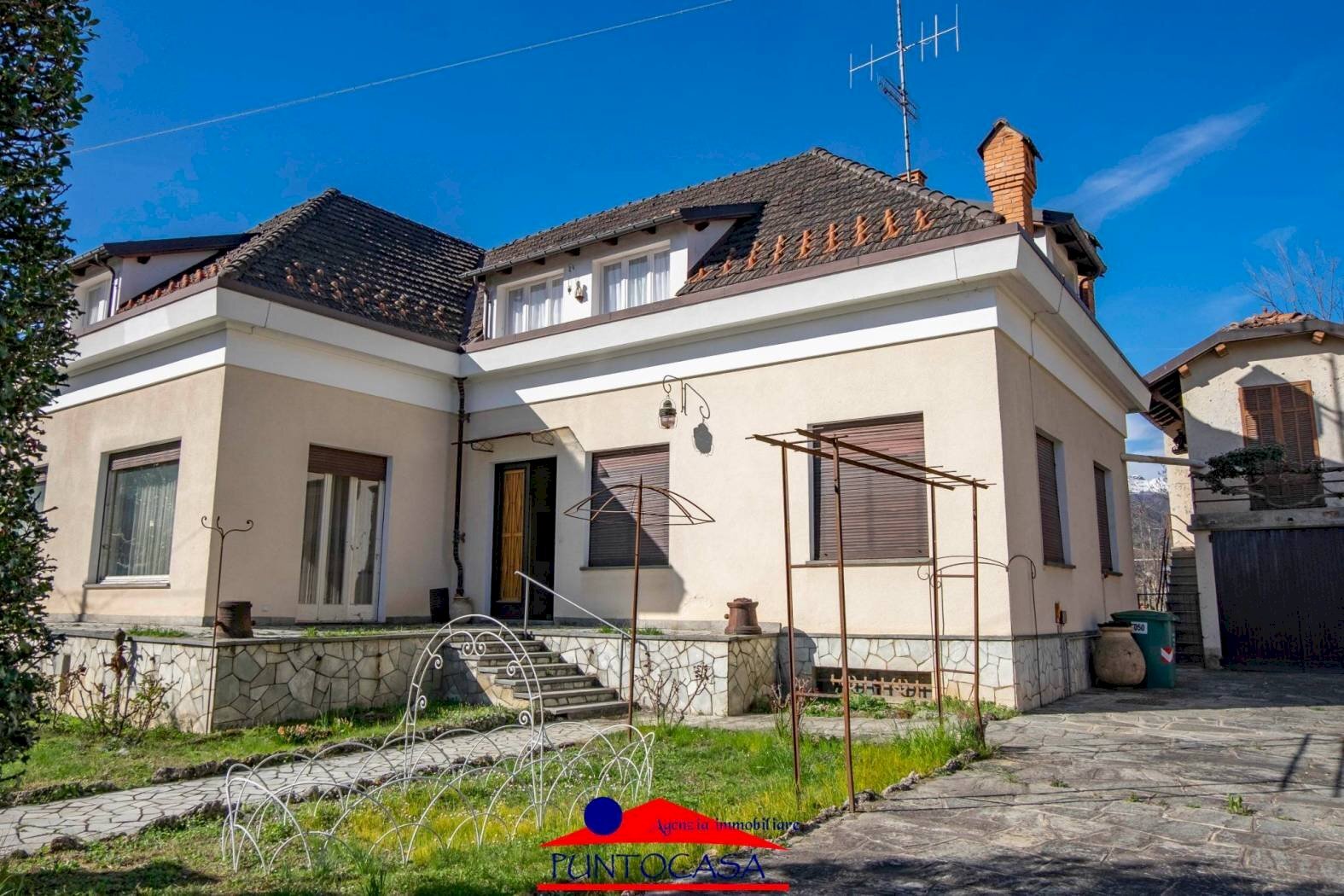 Villa Via Giovanni Lantermino, 6, Dronero - photo 1