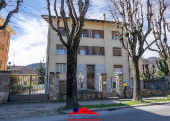 Quadrilocale Viale Sarrea, 5, Dronero - foto 1
