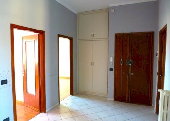 Three-room apartment Via Primo Maggio, 4, Cuneo (neighborhood Centro) - photo 2