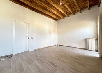 Two-room apartment Villasanta - photo 3