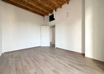 Two-room apartment Villasanta - photo 10