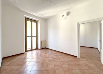Two-room apartment Sesto San Giovanni - photo 2