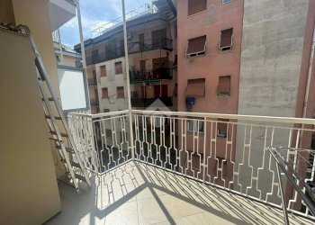 Three-room apartment Via Mameli, Rapallo - photo 3