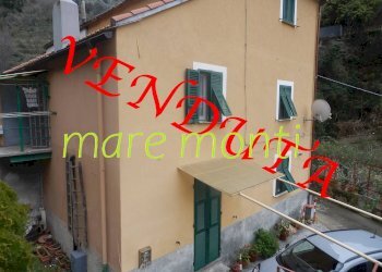 Villa a Schiera Savona (zona Lavagnola) - foto 1