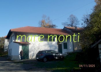Terraced Villa Giusvalla - photo 1