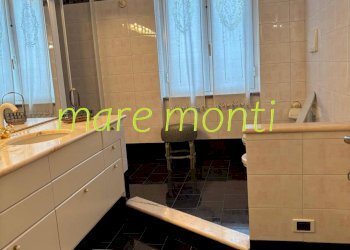 Four-room apartment Carcare - photo 12