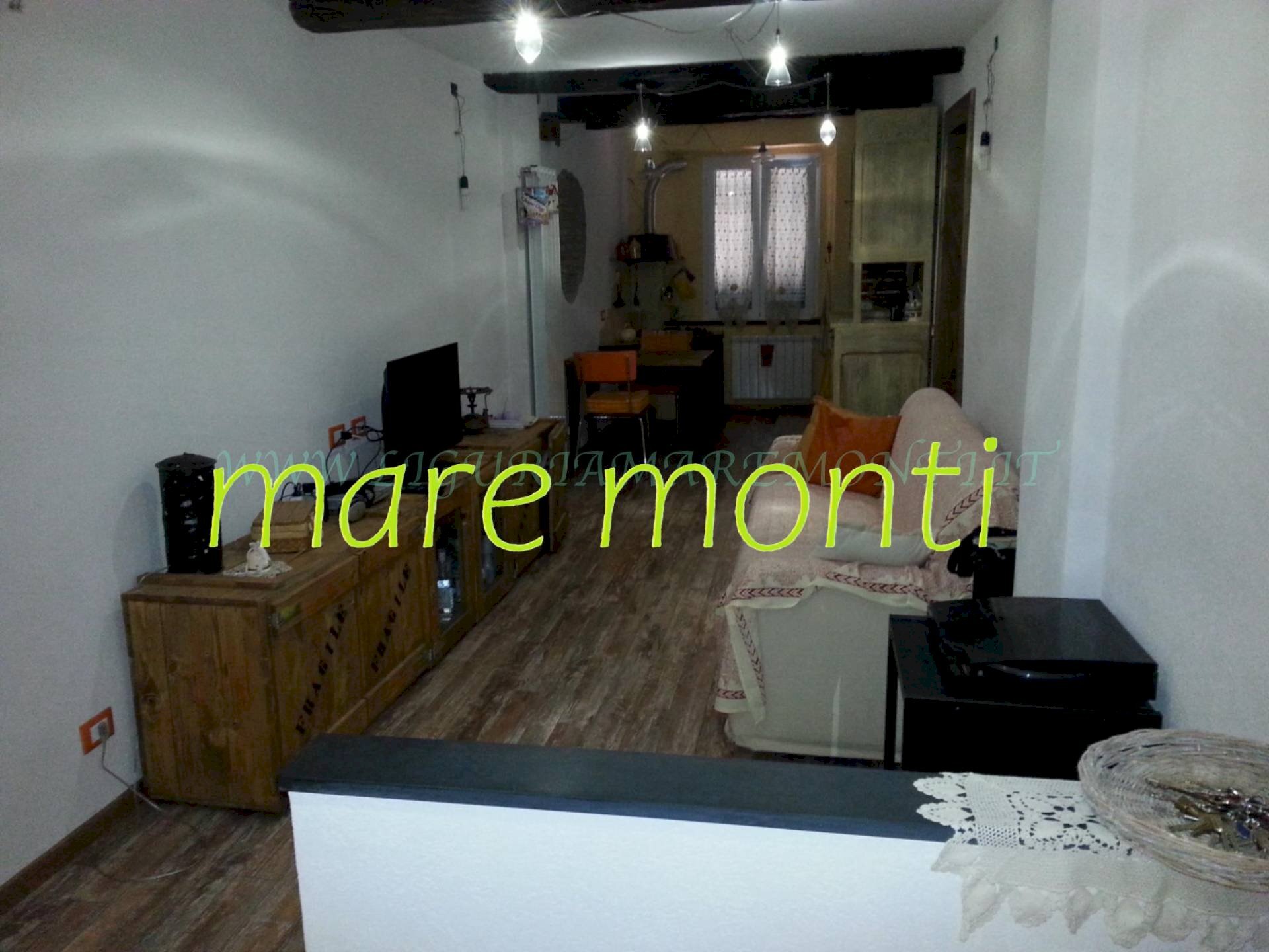 Trilocale Savona (zona Centro storico) - foto 1