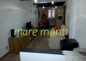 Trilocale Savona (zona Centro storico) - foto 1