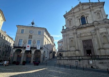 Edicole - Edicole con Chiosco piazza Maggiore, Mondovì - foto 5