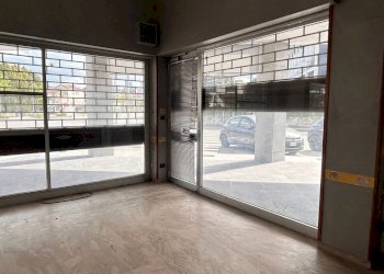 Negozio corso Europa 30, Mondovì - foto 24