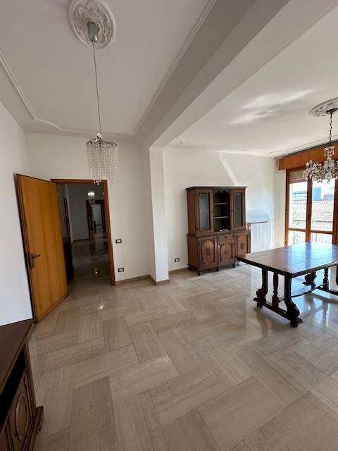 Appartamento Modena (zona Circoscrizione 1) - foto 2