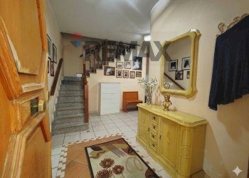 Hall / corridoio - Semi-detached house via Don Luigi Sturzo
 
25, Arzano - photo 7