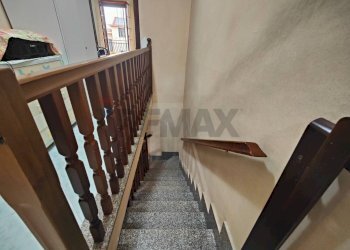 Scale - Semi-detached house via Don Luigi Sturzo
 
25, Arzano - photo 15