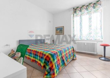Camera / camera da letto - Three-room apartment via San Carlo
 
2, Vanzago - photo 11