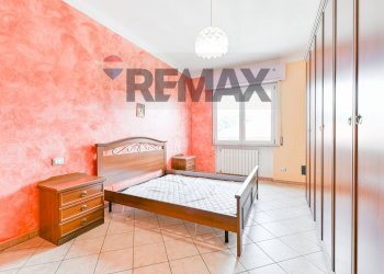 Camera / camera da letto - Three-room apartment via E. De Amicis
 
5, Melzo - photo 7